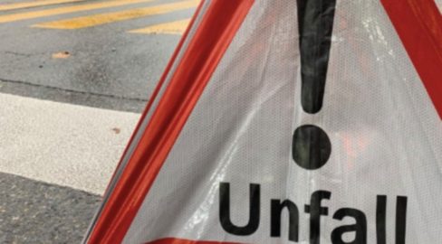 LKW Unfall Thun BE: Frau in kritischem Zustand ins Spital eingeliefert