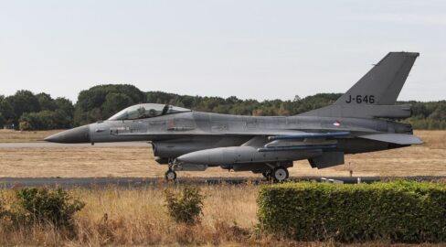 Bern BE: Luftwaffe und U.S. Air Force proben Luftbetankung