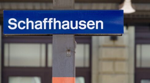 Schaffhausen SH: Polizei fasst Jacken-Dieb vor Zug