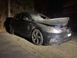 Unterägeri ZG: Unfall – Auto im Bachbett Lenker (63) ins Spital