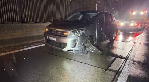 Döttingen AG: Unfall – PW-Lenkerin (19) kollidiert mit SUV