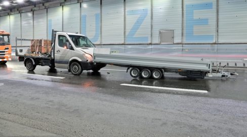 Kriens LU: A2-Auffahrunfall mit LKW – Lenker verletzt