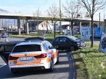 Buchs SG: Unfall – Lenker (20) fahrunfähig knallt in Werbetafel