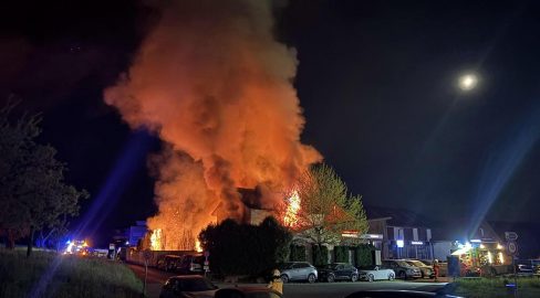 Dübendorf ZH: Brand in MFH – Millionenschaden, unbewohnbar
