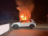 Beringen SH: Einbrecher (18, 13) setzen geklautes Auto in Brand