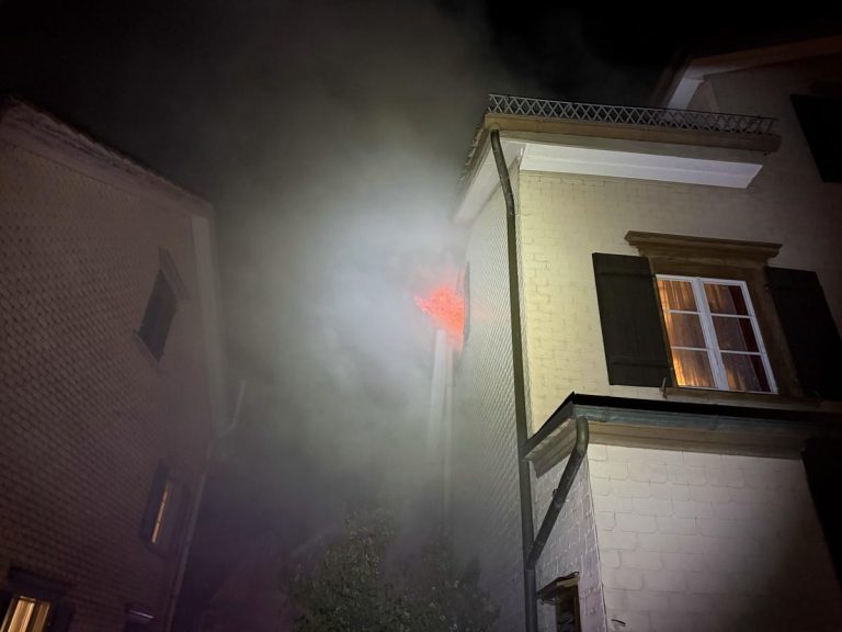 Herisau AR: Brand – Bahnstrecke Herisau–Waldstatt 3 h gesperrt