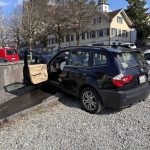 Wohlen AG: BMW-Lenkerin (79) verwechselt Pedale – Spitalfahrt