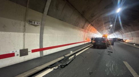 Solothurn SO: Unfall im A5-Birchitunnel – 3h Vollsperrung