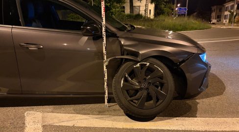 Amriswil TG: 1.86-Promille-Lenker kracht aufs Trottoir