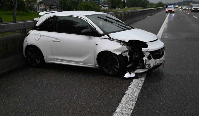 Au SG: A13-Selbstunfall – Lenker (23) mit Promille erwischt