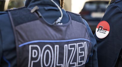Erlinsbach SO: Vier Frauen überfallen Laden – Zeugen gesucht