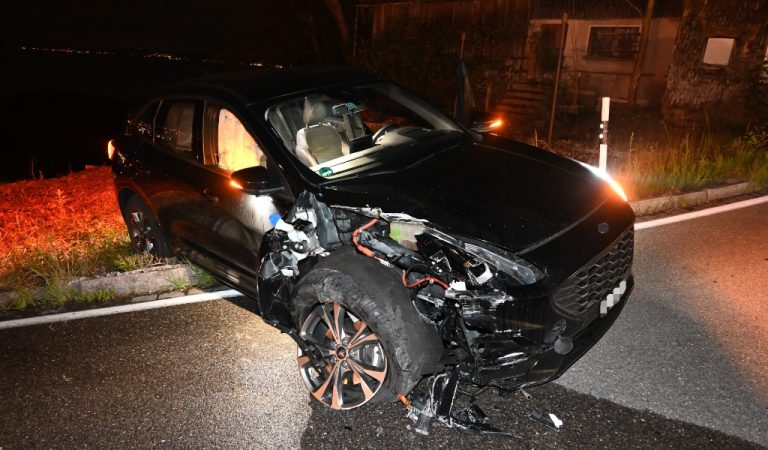 Rorschacherberg SG: PW-Lenker (35) bei Unfall gegen Stützmauer