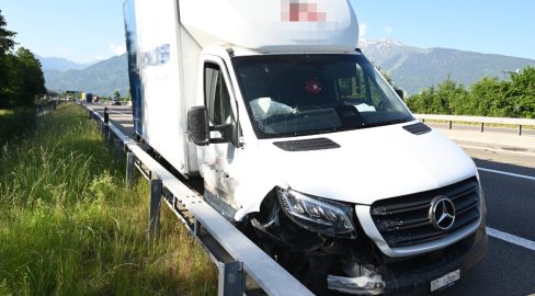 Gossau SG: Fahrunfähiger ohne Ausweis wendet vor Polizei