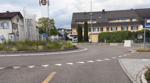Wil SG: E-Scooterunfall – Lenker verletzt, Senior (80) flüchtet