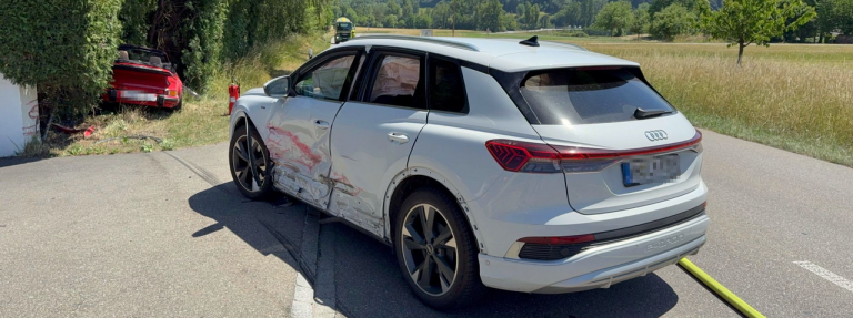 Rüdlingen SH: Überhol-Crash auf Rafzerstrasse – 2 Verletzte