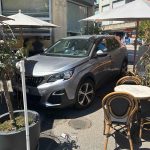 Olten SO: Auto kracht in Gartenrestaurant – Gast verletzt