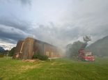 Niederurnen GL: Stallbrand – 35 Einsatzkräfte rasch vor Ort