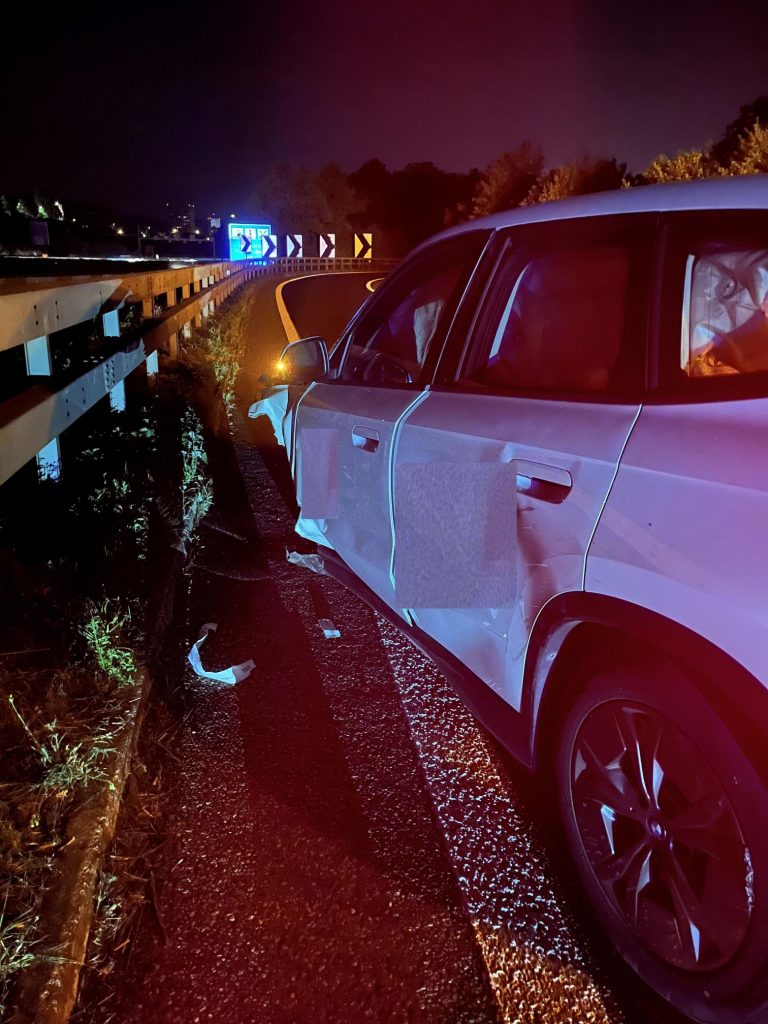 Pratteln BL: BMW-Unfall auf A2 – Ausfahrt Liestal zu