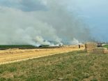 Mosen LU: Stein entfacht Brand in Quaderballenpresse und Feld