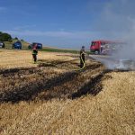 Rickenbach LU: Brand in Quaderballenpresse – Feld lodert