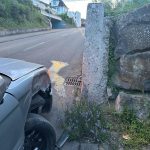 Killwangen AG: Alko-Lenkerin (66) crasht in Mauer – Ausweis weg