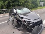 Ehrendingen AG: Sekundenschlaf – Auto kracht in Brückengeländer