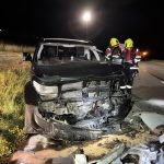 Moosleerau AG: Lexus kracht frontal in Dodge – Strasse gesperrt