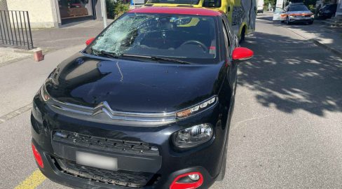 Düdingen FR: Zwei Velofahrerinnen bei Unfällen verletzt