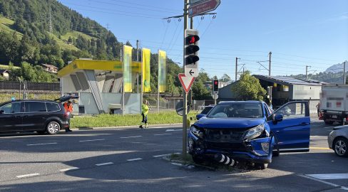 Reichenbach im Kandertal BE: Unfall – drei Lenkerinnen verletzt