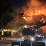 Köniz BE: Brand im Bauernhaus – Landorfstrasse Vollsperrung