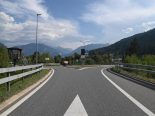 Rothenbrunnen GR: Töfffahrer (61) stirbt bei A13-Unfall
