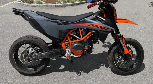 Appenzell AI: Motorradfahrer missachtet Anhaltezeichen und stürzt