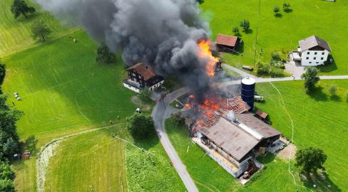 Alpnach Dorf OW: Stallbrand in Balisried – Totalschaden