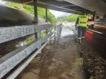 Rotkreuz ZG: Gewitter flutet A4-Unterführung – Feuerwehreinsatz