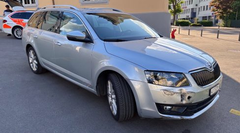 Rorschach SG: Betrunkener Lenker crasht Wagen von Fahrer (20)