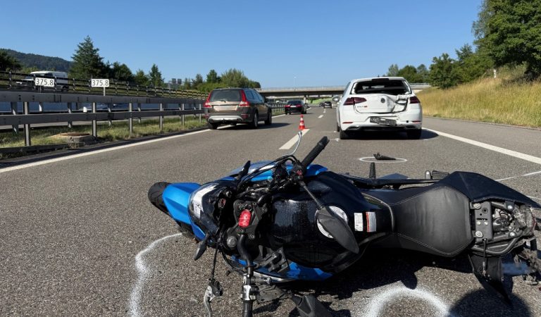 St. Gallen SG: Drei A1-Unfälle – Töfffahrer kritisch verletzt