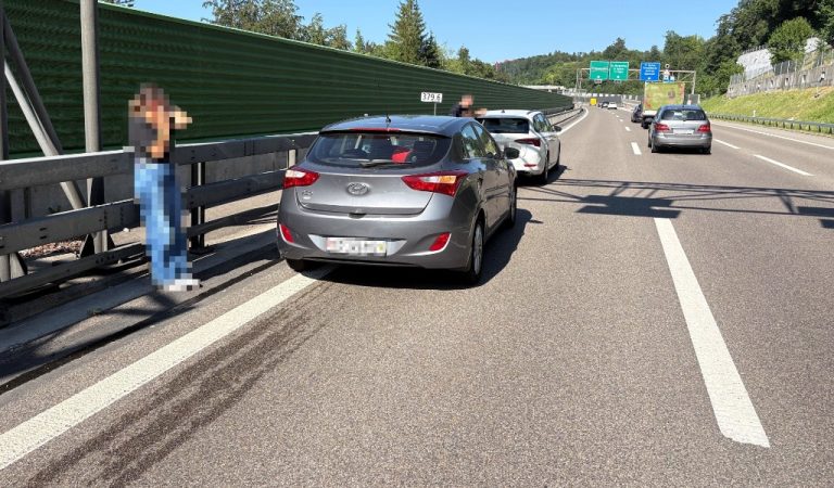 St. Gallen SG: Drei A1-Unfälle – Töfffahrer kritisch verletzt