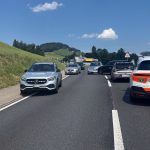 St. Gallenkappel SG: Zwei Lenker krachen bei Unfall frontal ineinander