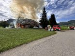 Gross SZ: Stall in Vollbrand – total zerstört
