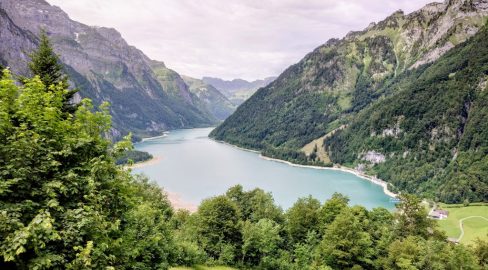 Glarus GL: Slow Sundays – Klöntal-Zufahrten von 07–19 Uhr dicht