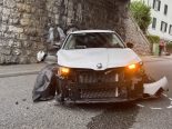 Unfall St.Gallen: Gegen Brücke gedonnert - BMW-Coupé involviert