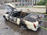 Villars-sur-Glâne: Fahrzeugbrand zerstört Auto am Kantonsspital