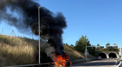 Tägerwilen TG: Auto-Brand im A7-Tunnel – Vollsperrung