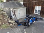 Uznach SG: Unfall – Töfffahrerin (16) kracht in Mauer