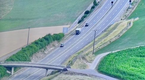 Delémont JU: 40 Polizisten schützen Werttransport – A16 stockt