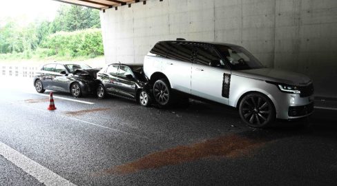 Neuenkirch LU: Unfall auf A2 – Spur gesperrt, 3 Verletzte