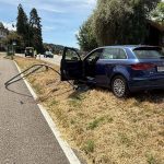 Murgenthal AG: Audi prallt gegen Lampe – Unfall, Sperrung