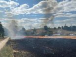 Breitenbach SO: Wind facht Brand auf 35-Aren-Stoppelfeld an