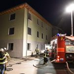 Alpnach OW: Brand in Mehrfamilienhaus – Brünigstrasse gesperrt