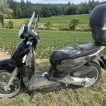 Ammerswil AG: Rollerduo (20/18) stürzt – Unfall, VW Bus gesucht